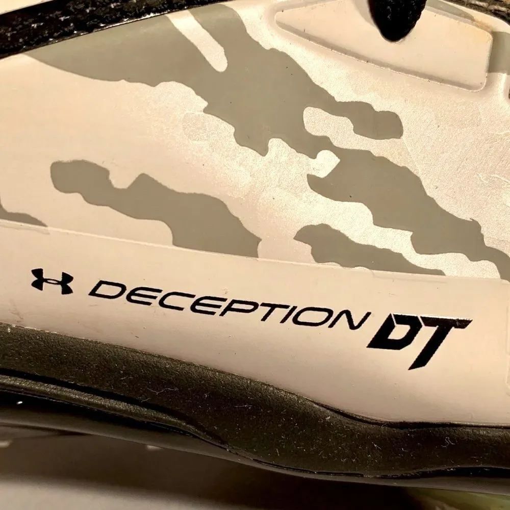 UNDER ARMOUR CLEATS - Picture 6 of 8